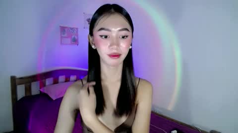 kianna online show from April 11, 7:03 am