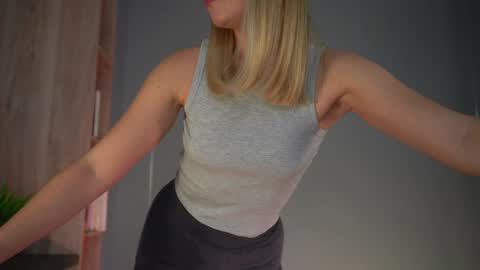 Candice Snow online show from February 3, 10:36 am