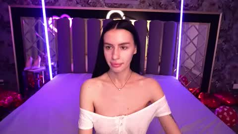 snow_whiteeex online show from February 14, 6:48 am