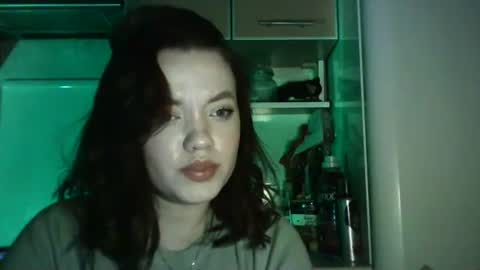 snowy_cute online show from March 4, 2:06 am