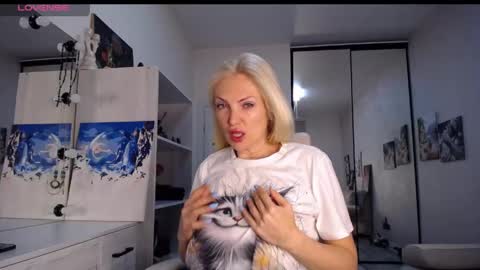 Monna online show from April 27, 4:37 pm