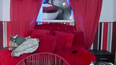 leidy online show from March 2, 7:08 pm