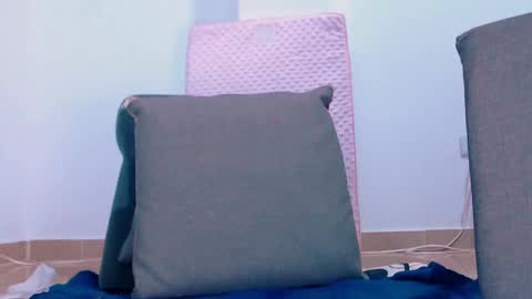 Snapshot of sofi_rojas1 chatting on February 19, 1:51 am sofi rojas online show from February 19, 1:51 am