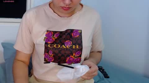 sofi rojas online show from November 30, 11:20 pm