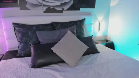 sofi_sp online show from November 6, 11:49 am