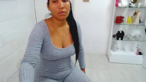 sofia vene  online show from October 5, 6:02 pm