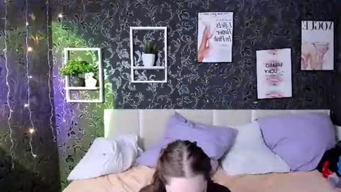 Sofia Lovvve online show from June 30, 10:15 am