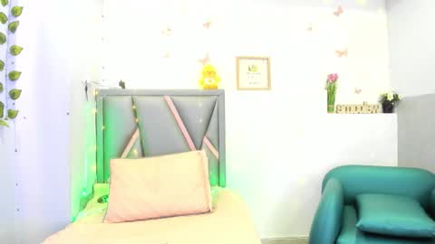 Sofa online show from February 10, 12:08 pm