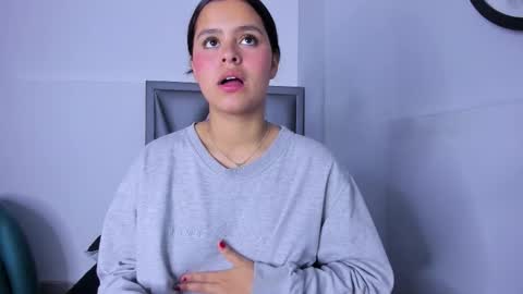 Sofa online show from September 22, 12:47 pm