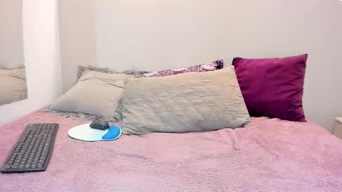 SOFI  online show from October 17, 8:56 pm