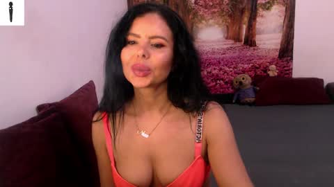 sofialiub online show from December 19, 4:13 pm