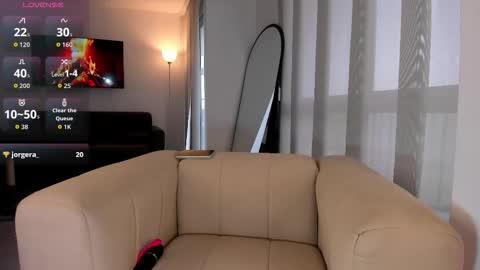 sofia wiliam   online show from March 12, 4:20 pm