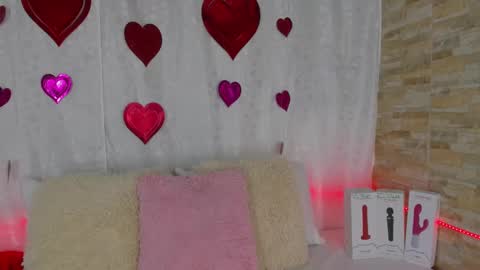 Danna Sofia online show from February 14, 4:52 pm