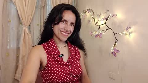 Sofi Bella online show from April 5, 7:24 pm