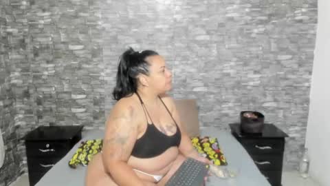 Snapshot of sofie_storm chatting on February 20, 10:16 am Vicky online show from February 20, 10:16 am