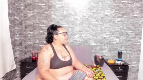 Snapshot of sofie_storm chatting on January 16, 9:48 am Vicky online show from January 16, 9:48 am