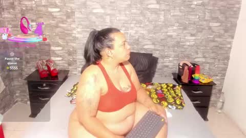 Snapshot of sofie_storm chatting on March 9, 10:19 am Vicky online show from March 9, 10:19 am