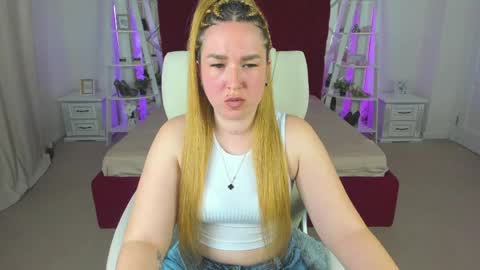 sofii_darling online show from April 5, 4:28 pm