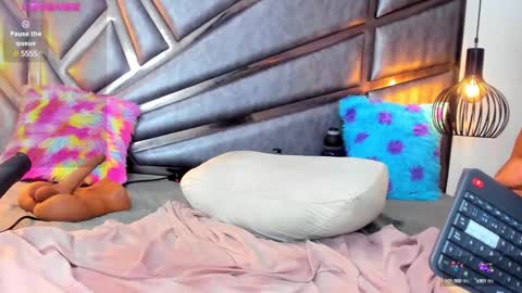 Snapshot of sofii_hill chatting on January 28, 3:14 pm KELLY-HILL online show from January 28, 3:14 pm