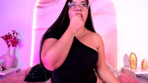 Snapshot of sofii_lopezz chatting on February 28, 11:14 am Sofii Lopezz online show from February 28, 11:14 am