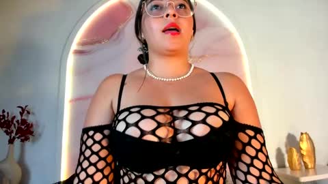 Snapshot of sofii_lopezz chatting on February 19, 11:17 am Sofii Lopezz online show from February 19, 11:17 am