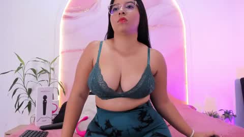 Snapshot of sofii_lopezz chatting on September 11, 11:21 am Sofii Lopezz online show from September 11, 11:21 am