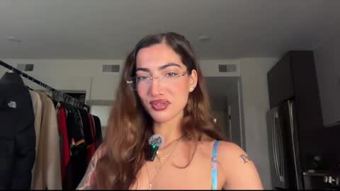 Soft Heat Maria online show from June 6, 1:34 am