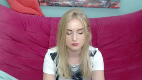 Sofie  online show from October 4, 6:41 am