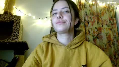 Sofia online show from February 19, 3:39 am