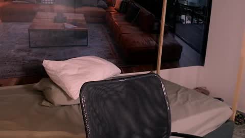 solarboom18 online show from November 14, 9:37 pm