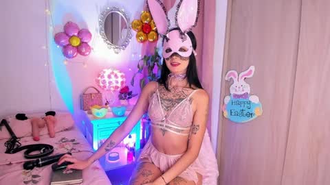 solecito online show from April 3, 3:04 am