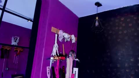 Alexa online show from December 1, 7:27 pm