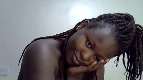 sonnia02 online show from March 27, 12:12 am