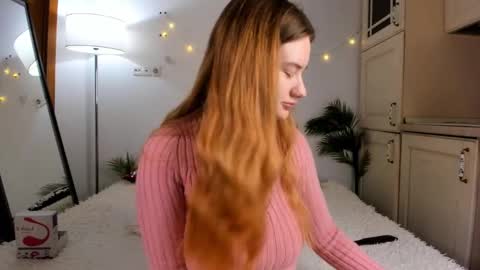 Snapshot of sonya_baby chatting on February 12, 3:39 pm SONIA online show from February 12, 3:39 pm