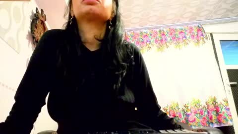 Sonya online show from March 31, 4:40 pm