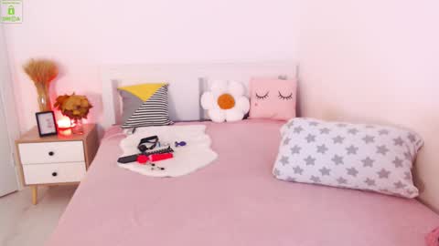 Sonya Lime online show from November 29, 8:18 am