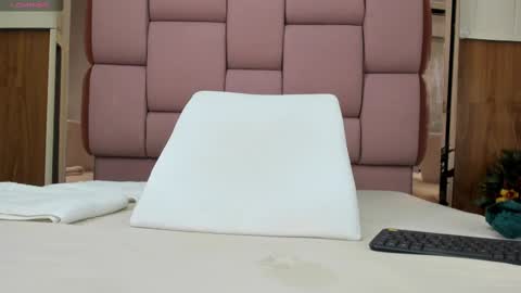 Sophia online show from November 20, 1:12 pm