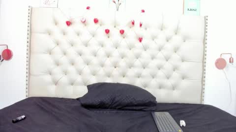 Snapshot of sophia__beauty chatting on October 5, 3:06 pm sophia__beauty online show from October 5, 3:06 pm