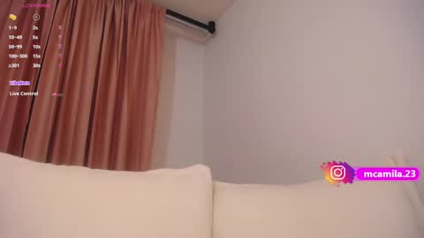 Snapshot of sophia_bones chatting on February 14, 10:25 pm SophiI online show from February 14, 10:25 pm