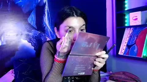 sophia hottie online show from January 17, 3:30 pm