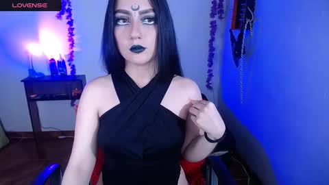 Snapshot of sophia_dk chatting on December 18, 3:22 pm sophia hottie online show from December 18, 3:22 pm