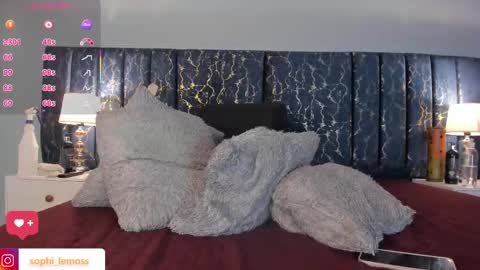 Sofia  online show from November 25, 8:20 pm