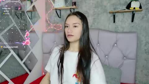 Sophie online show from April 15, 6:52 pm