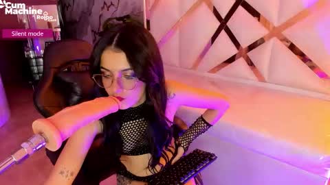 sophiadoll_tf online show from November 21, 9:28 pm