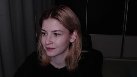 Sophie online show from April 22, 7:55 pm