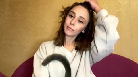 Mira online show from October 3, 10:37 pm