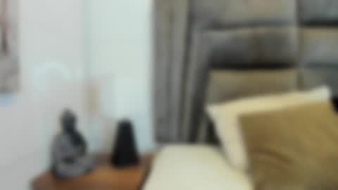 Snapshot of sophiee_smith chatting on February 19, 11:38 am Sophie online show from February 19, 11:38 am