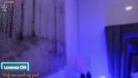 Snapshot of sophiee_smith chatting on December 23, 10:32 am Sophie online show from December 23, 10:32 am