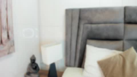 Snapshot of sophiee_smith chatting on February 28, 11:14 am Sophie online show from February 28, 11:14 am