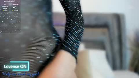 Snapshot of sophiee_smith chatting on February 21, 11:33 am Sophie online show from February 21, 11:33 am